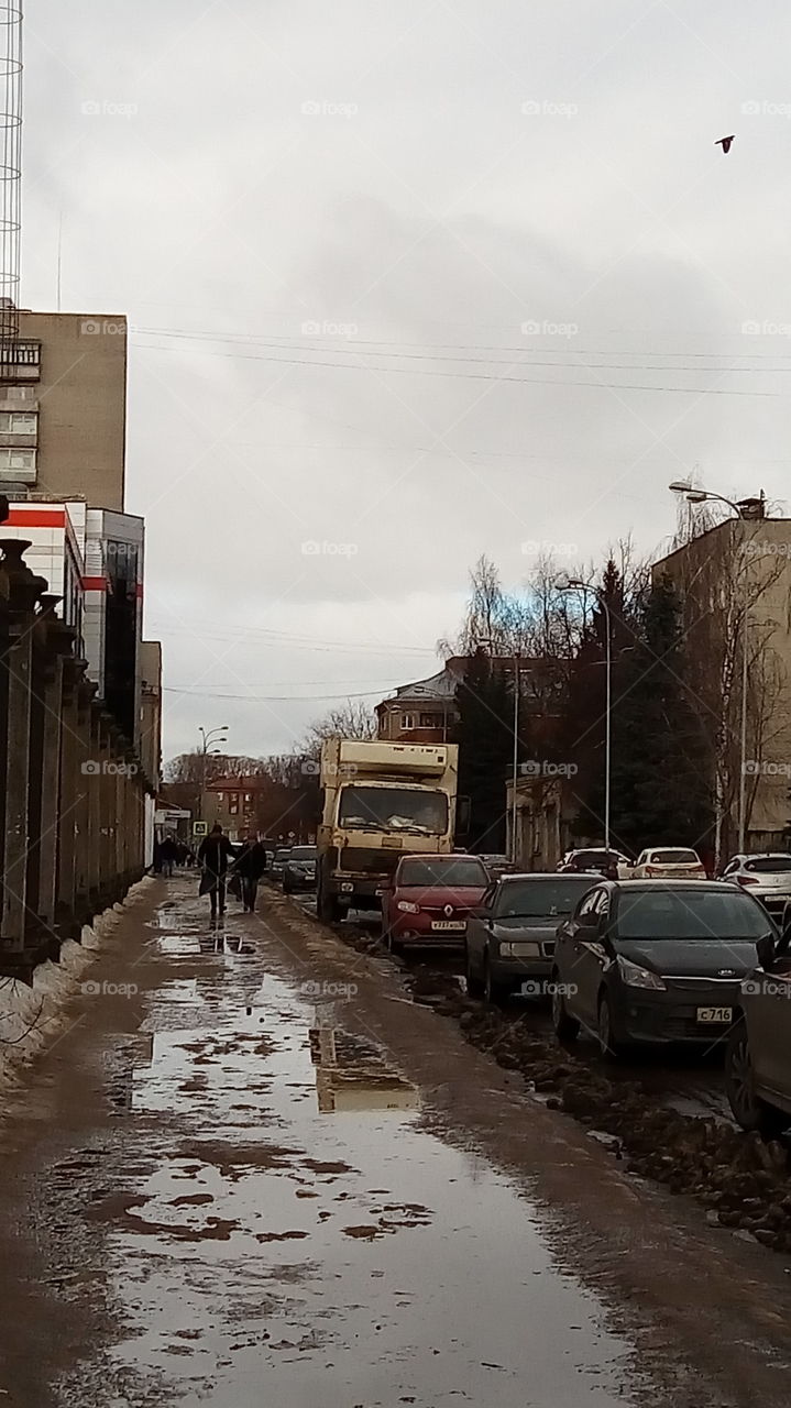 улица.город.весна.