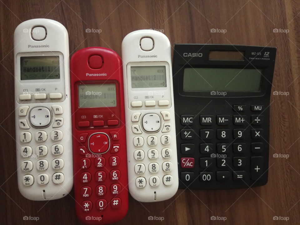 telphone and calculator