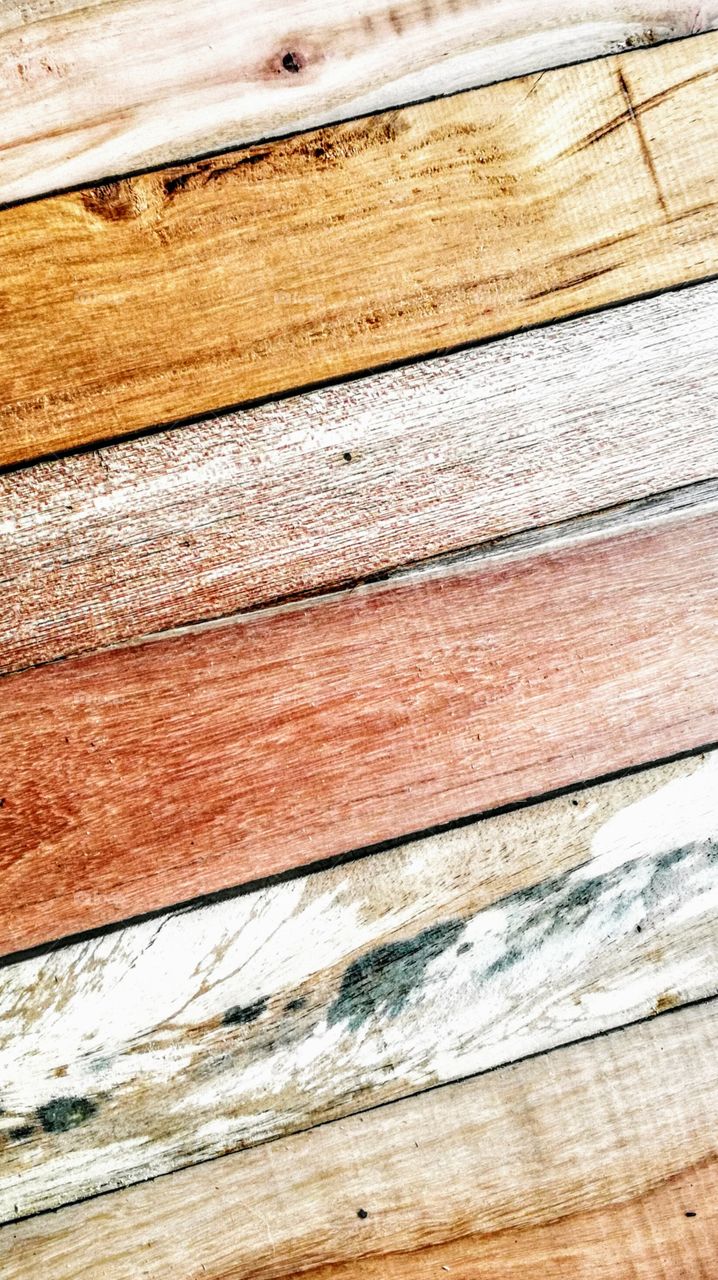 color of the wood