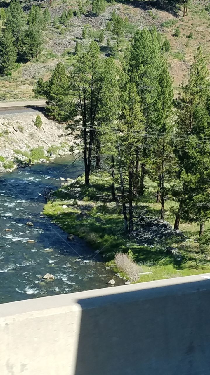 Truckee River Sierra Nevadas