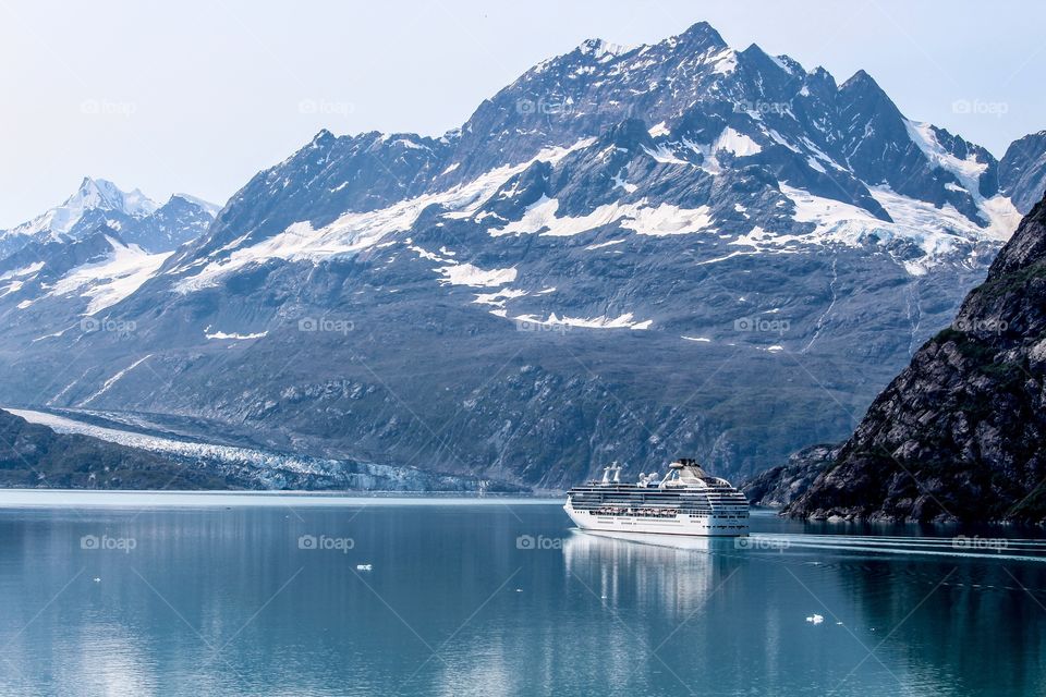 Glacier cruising - Alaska