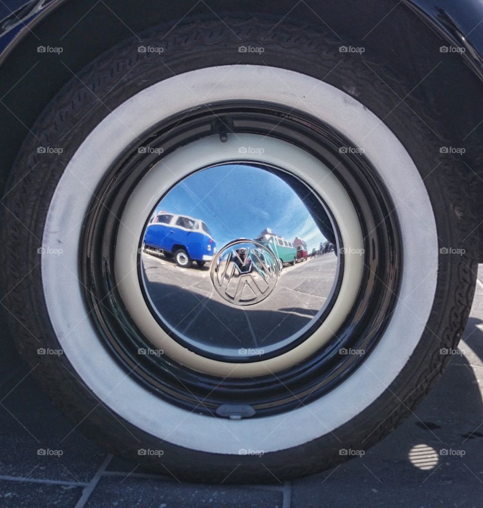 Wheel .  oldtimer wheel reflection 