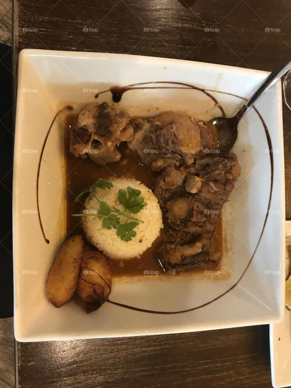 Cuban style of tail in a large bowl