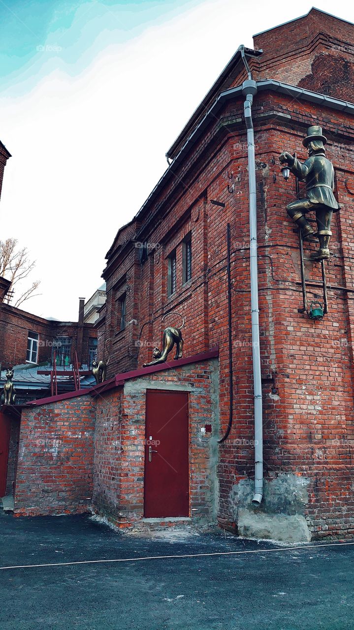 beautiful architecture and sculptures