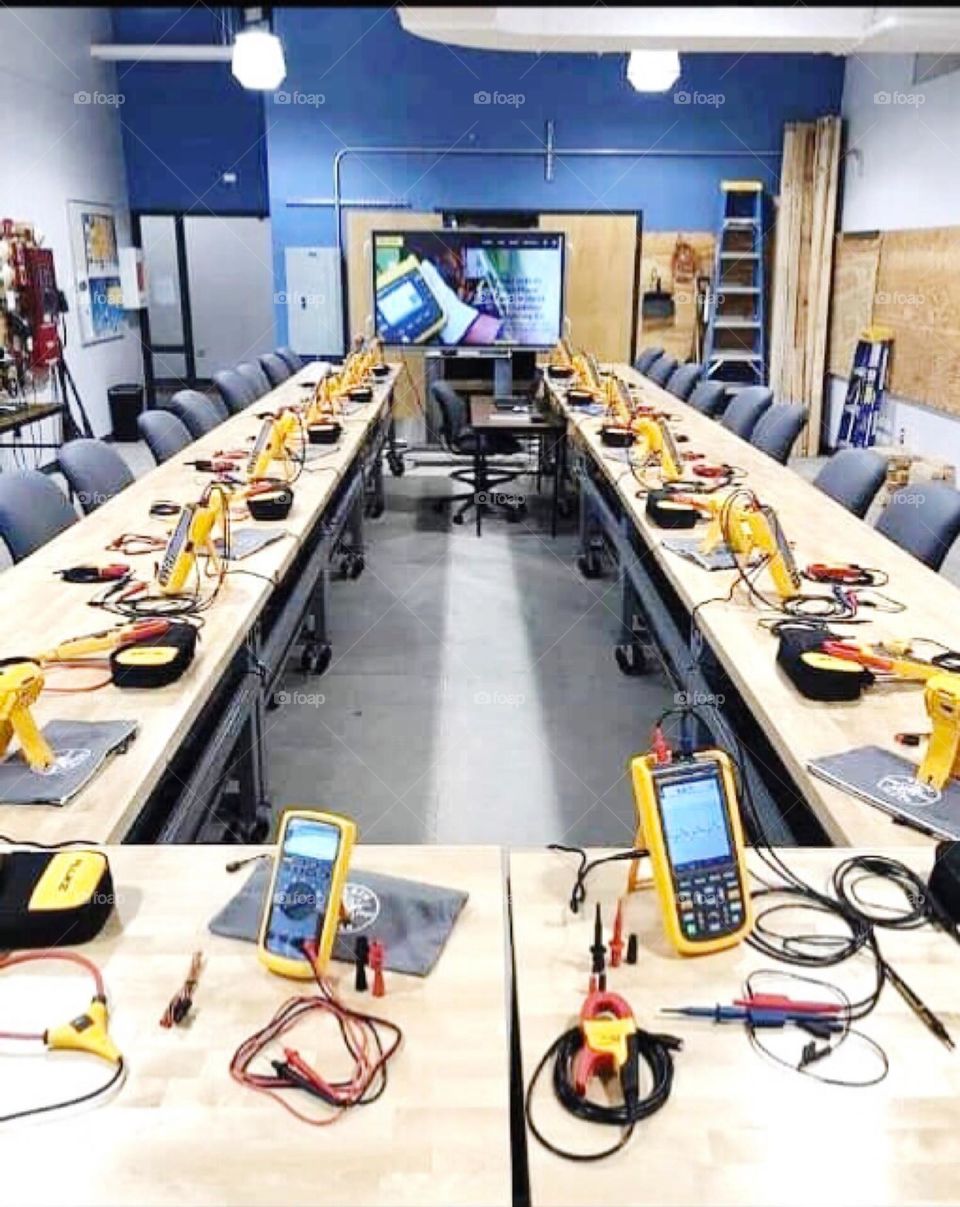 Future electric engineering , digital multimeter. It was a workshop where a lot of electrician came together and share their knowledge. Various tools and equipment were given.