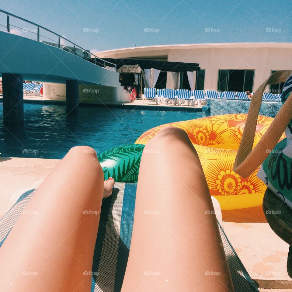 Hot dogs or legs? Relaxing by the pool in MEXICO 
