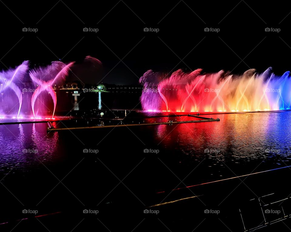 The beautiful colors of the musical fountain.