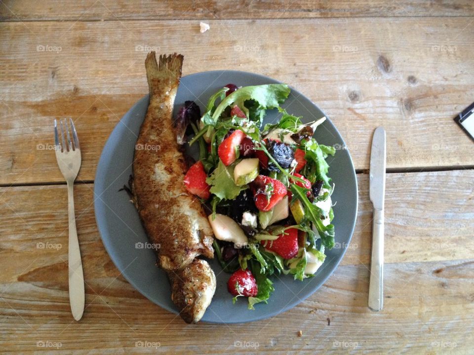 Fish and salad