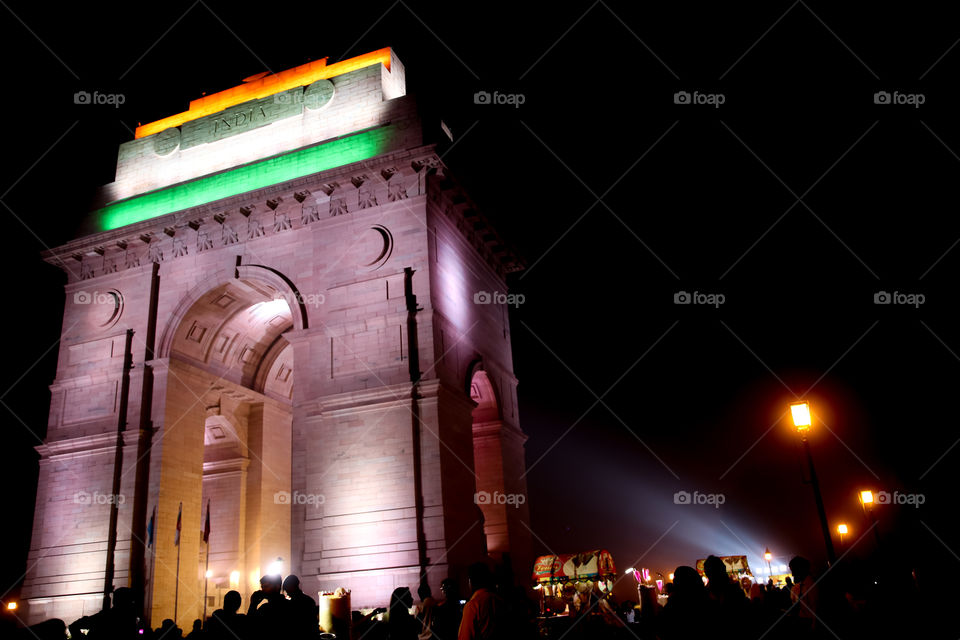 India Gate is a famous war memorial built in memories of Indian soldiers who laid their lives during First World war. It is in New Delhi