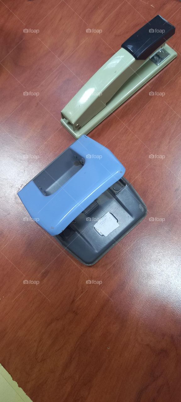 Desktop paper punch and stapler