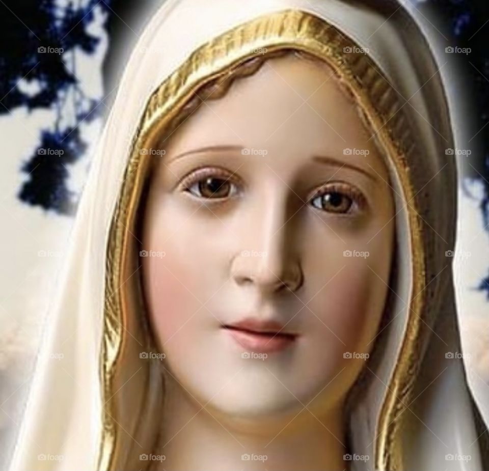 🙏 🇪🇸 Oh Maria, ruega por nosotros que recurrimos a ti.  Amén.  🇧🇷 Ó Maria, Nossa Senhora, rogai por nós que recorremos a vós. Amém. / 🇺🇸 O Mary, pray for us that we turn to you.  Amen. / 🇮🇹 O Madonna, prega per noi che ci rivolgiamo a te. Amen.