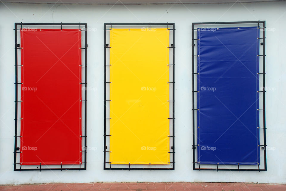 yellow advertising blue red by tertman