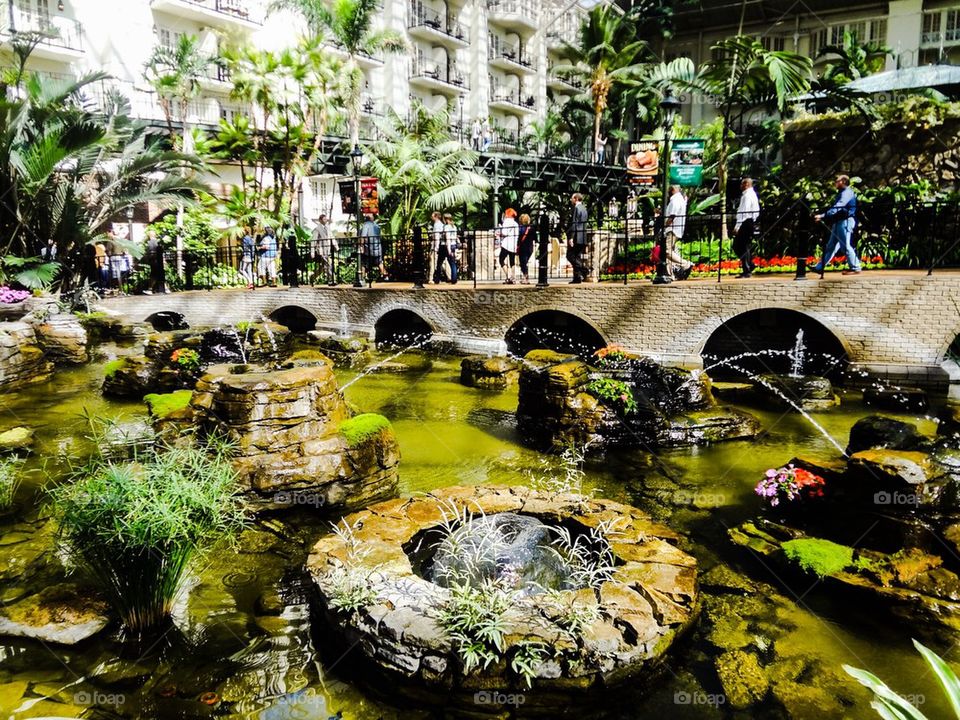 Opryland Fountains and walkway