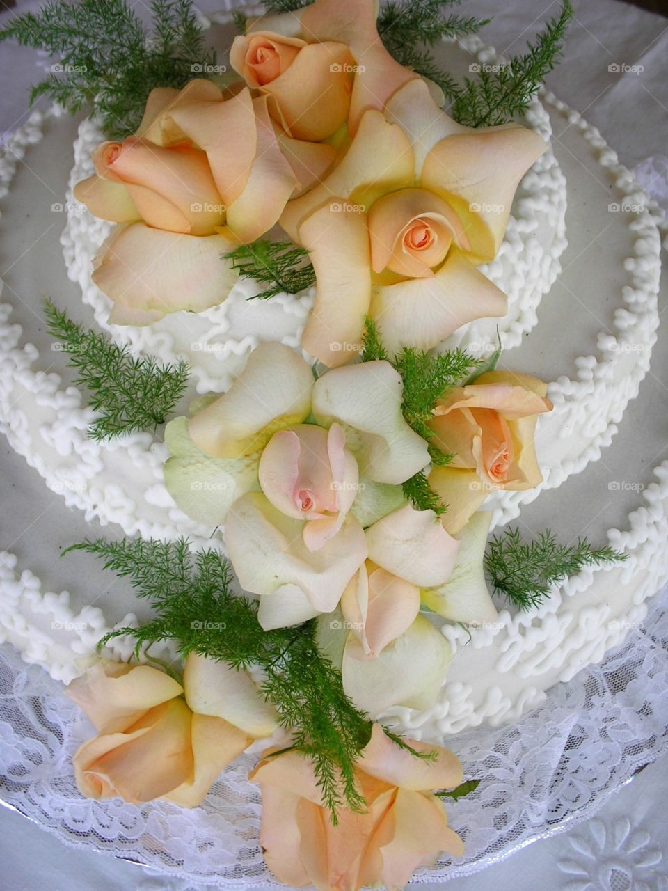 Bolo confeitado por mamis