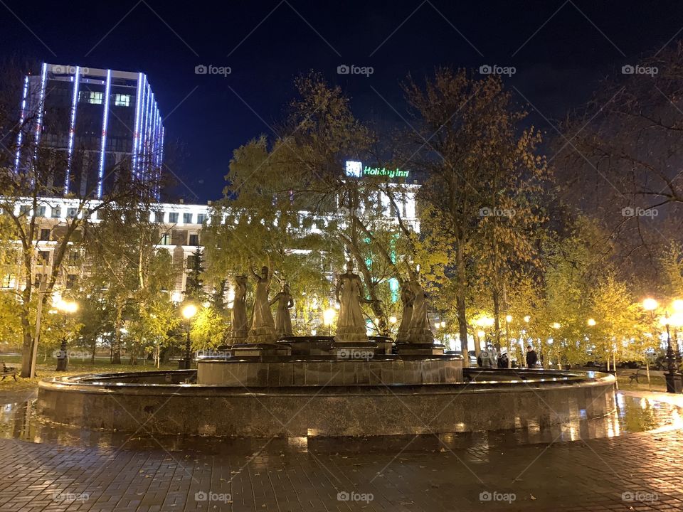 musical fountain "Seven girls" in the city of Ufa. Sights of Russia. 