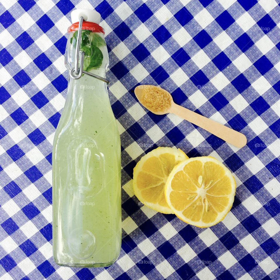 Fresh lemonade 