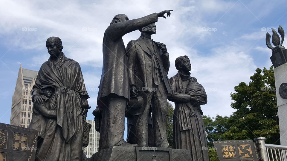 Statue in downtown Detroit pays tribute to the past and the Underground Railroad