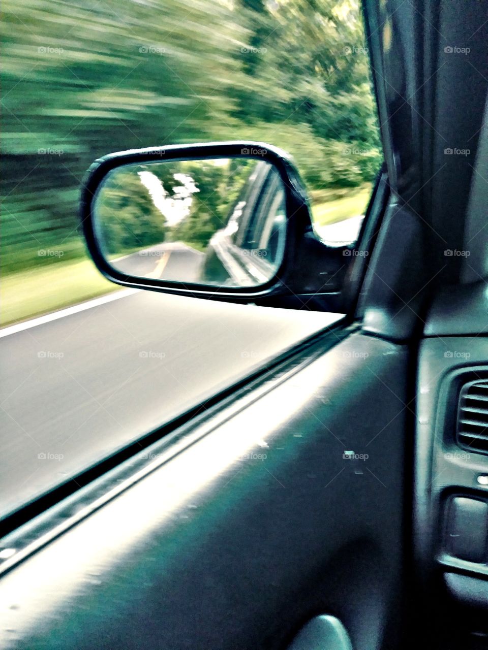 photo of side view mirror