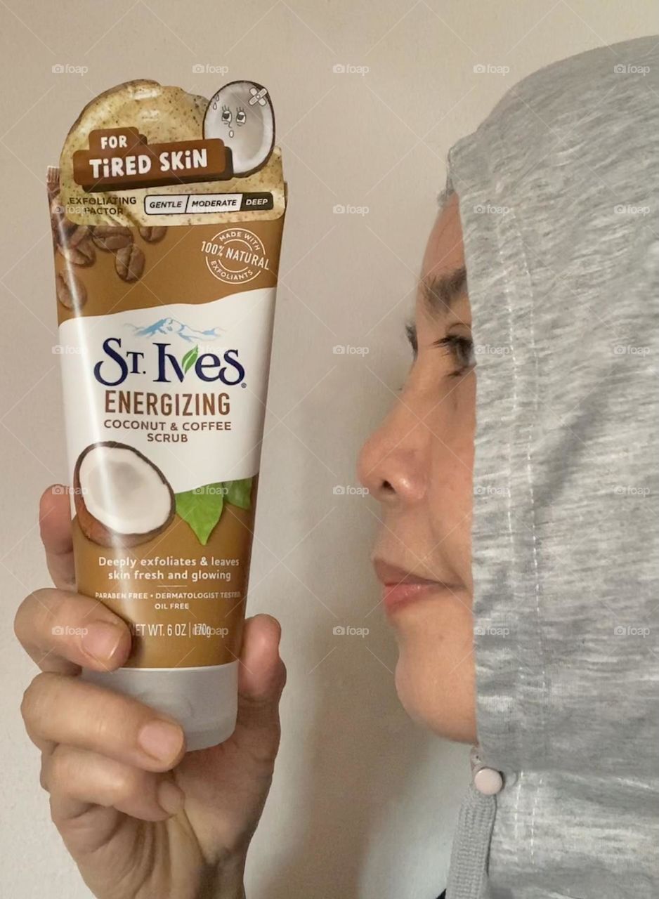 Treating my tired skin to coffee and coconut! 