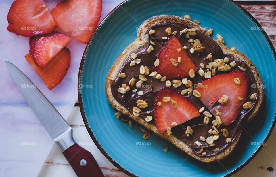 Strawberry Granola Nutella Sandwich, Fruits!, Strawberries And Knife, Preparing A Sandwich, Delicious Fruits