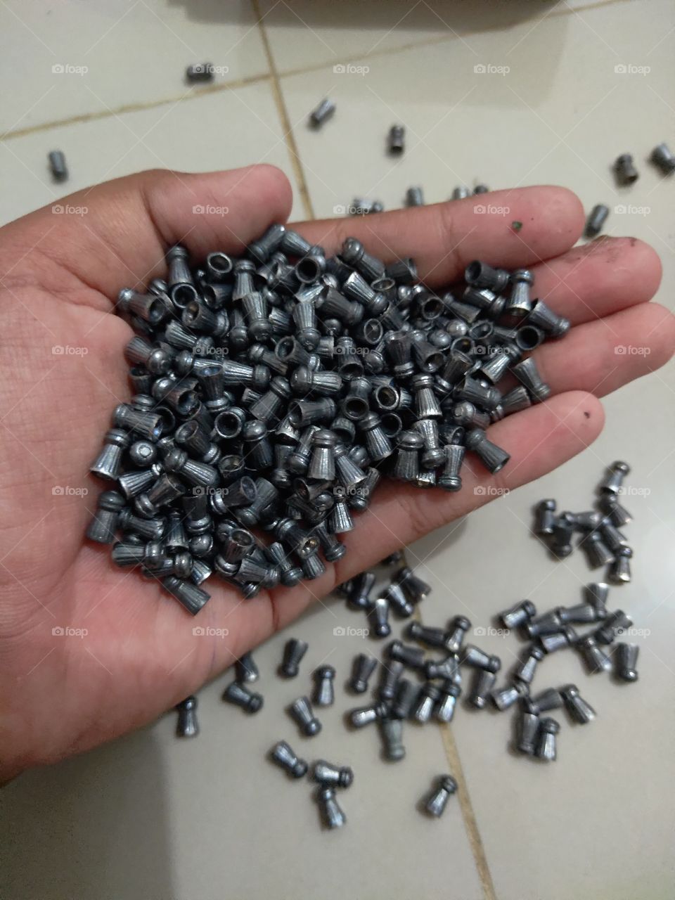 The nose of an ordinary air rifle is harmless