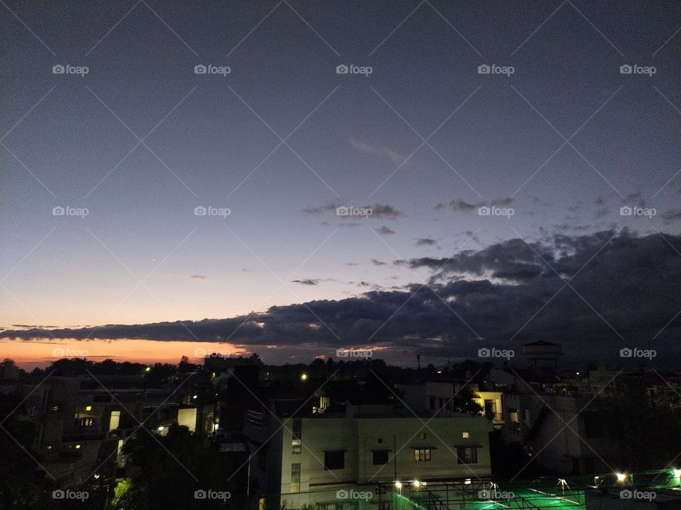 Shades of the evening sky in different directions at the same time