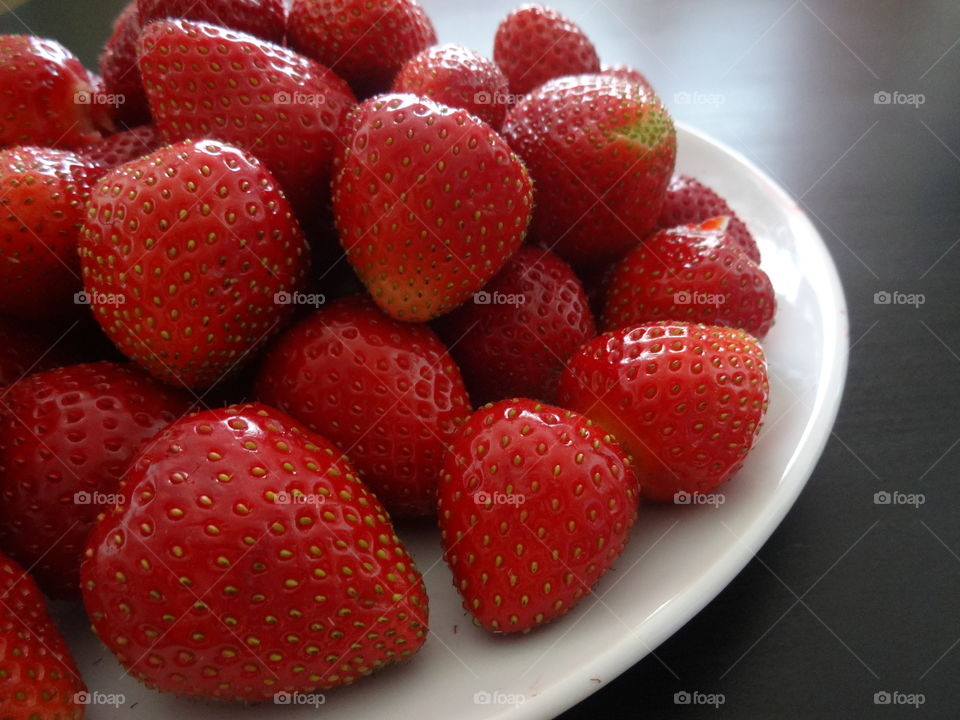 strawberry in macro