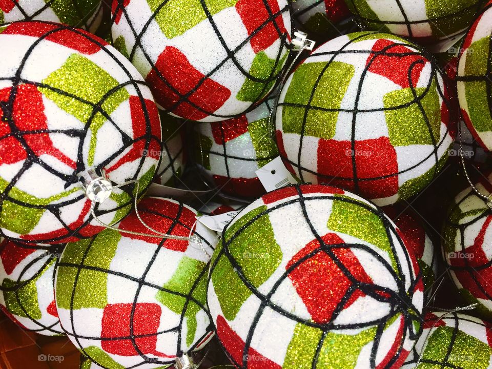 ￼A basket of Christmas ornaments ready to be hung on the tree!