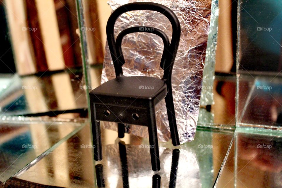 Стульчик вешалка