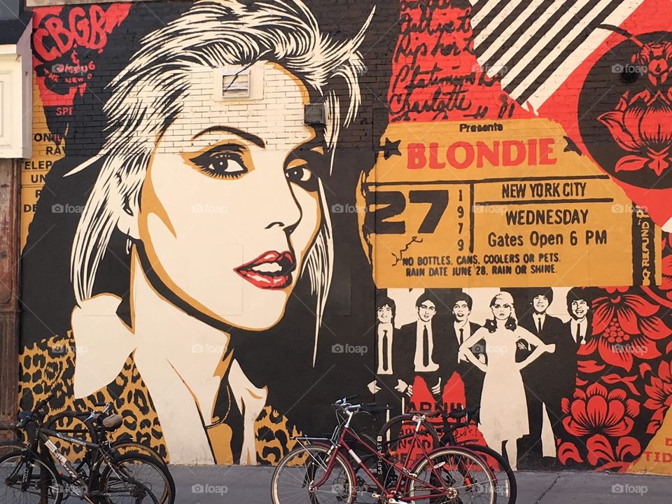 Blondie mural. New York City. Bicycle. Hipster. 