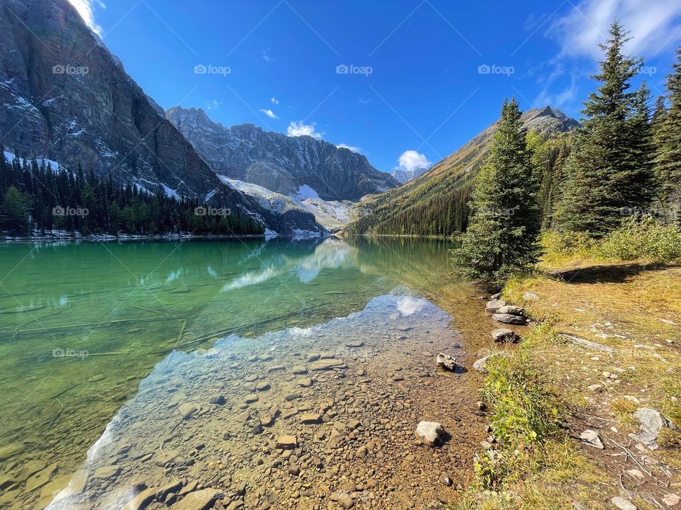 Taylor lake in the Canadian Rockies 