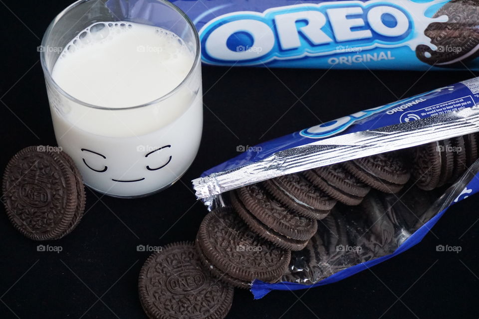 Oreo Chocolate biscuits and a glass of milk