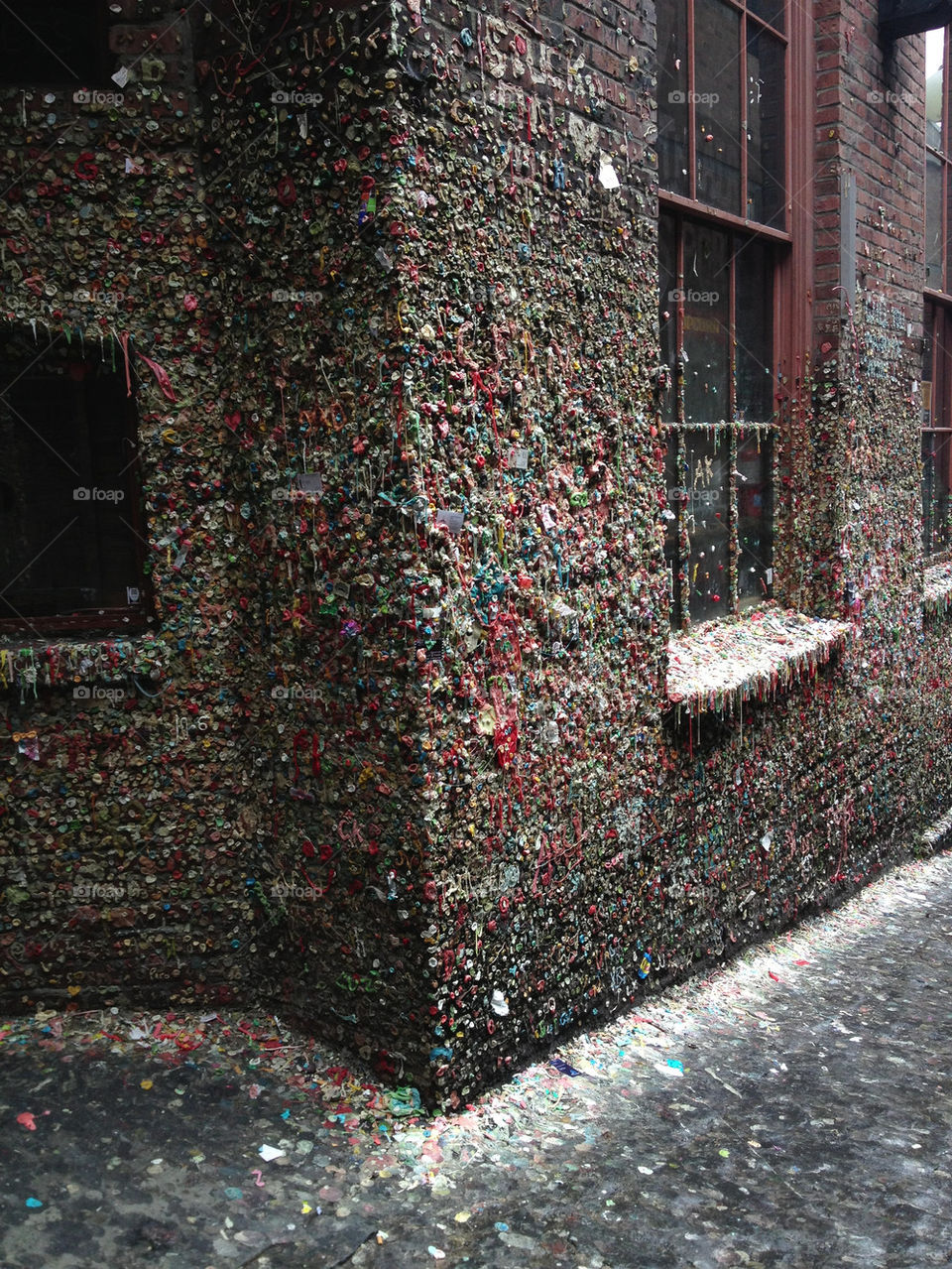 GUM WALL