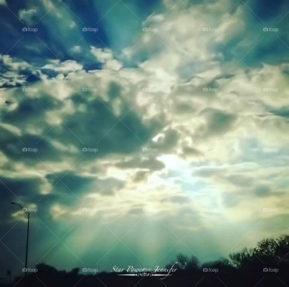 #sun #sunday #sunshine #sunny #sunlight #sunlight #nice #nicepic #niceweather #life #lifestyle #God #godscreation #God-bless #sky #skyline #slylovers #skylook #sky_captures #skyporn #creation #sol #diasoleado #cieloazul #creaciondedios #naturaleza #sanantonio #texas #graciasdios #arodesol #rayosdesol #cielos