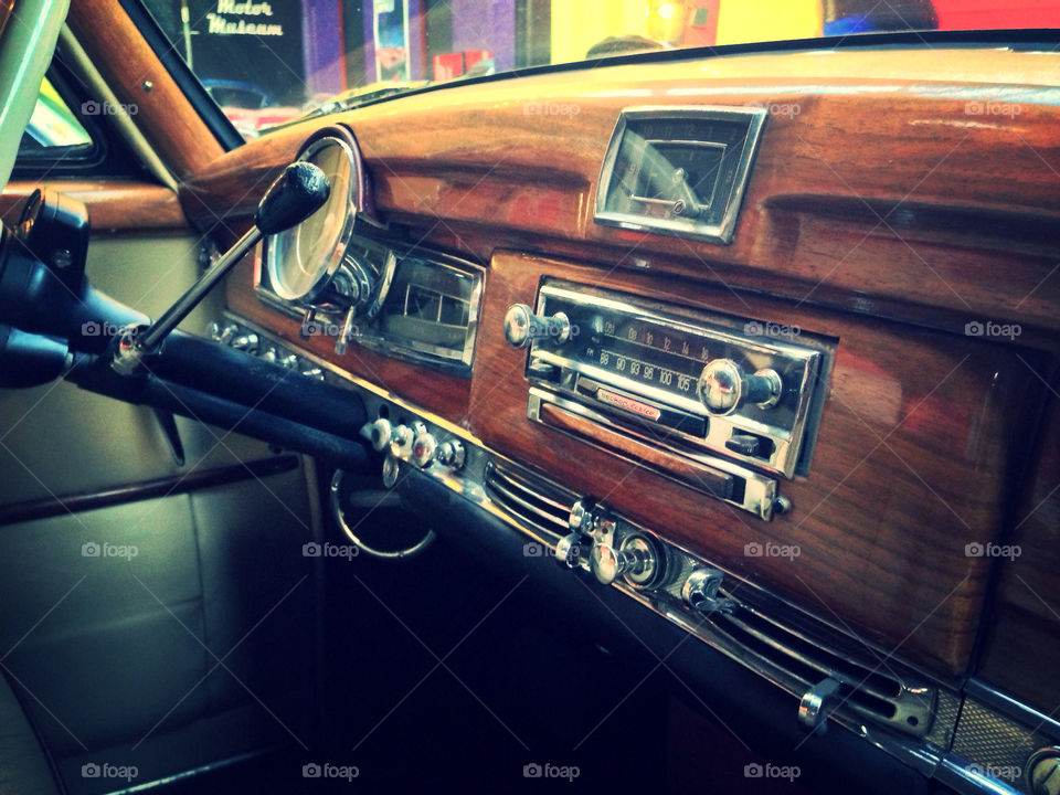 wood classic cool radio by MrPerfection