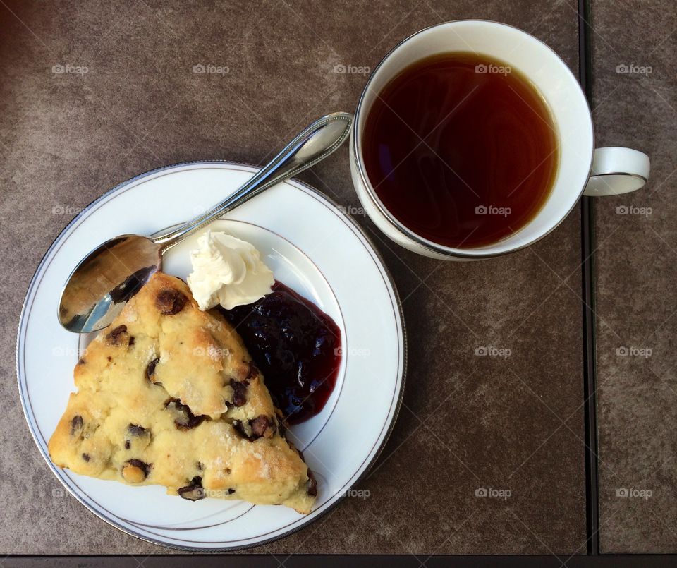 Scone with tea