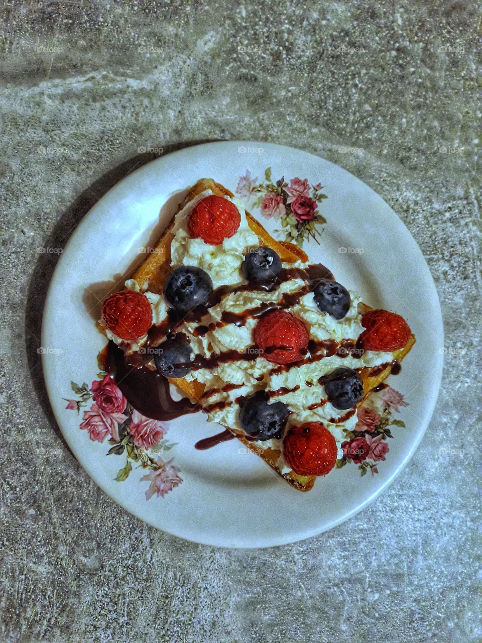 Waffle dessert