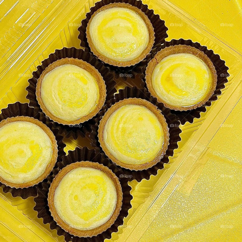 Mini homemade cheese tarts 