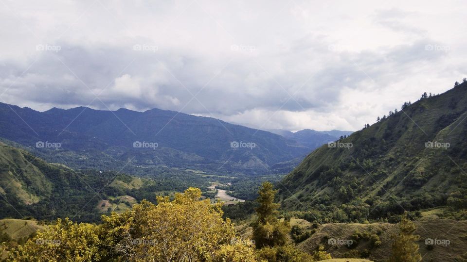 Be authentic: Let's go on a hike