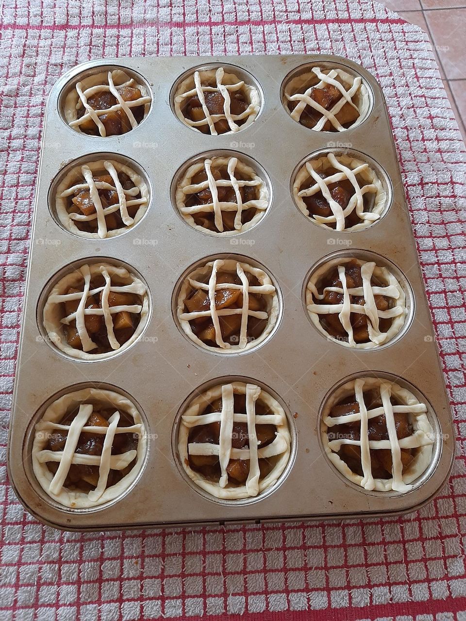 Apple tart circles for pudding