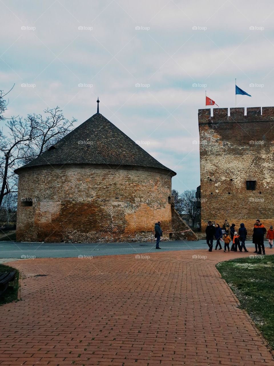 the brick castle, Gyula