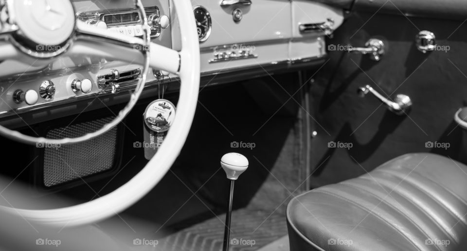 old vintage mercedes benz SL from 1962 interior