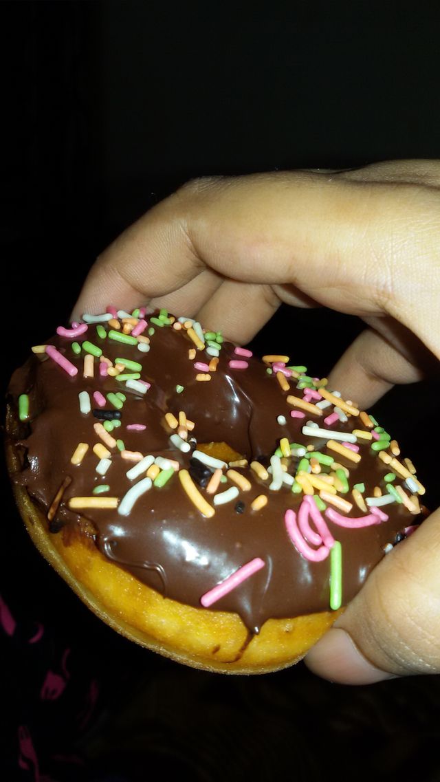 #vishu#sweet#bakery#donut#ekdum#fresh#choclate#decorated#reasonal#cost#yummy#delicious