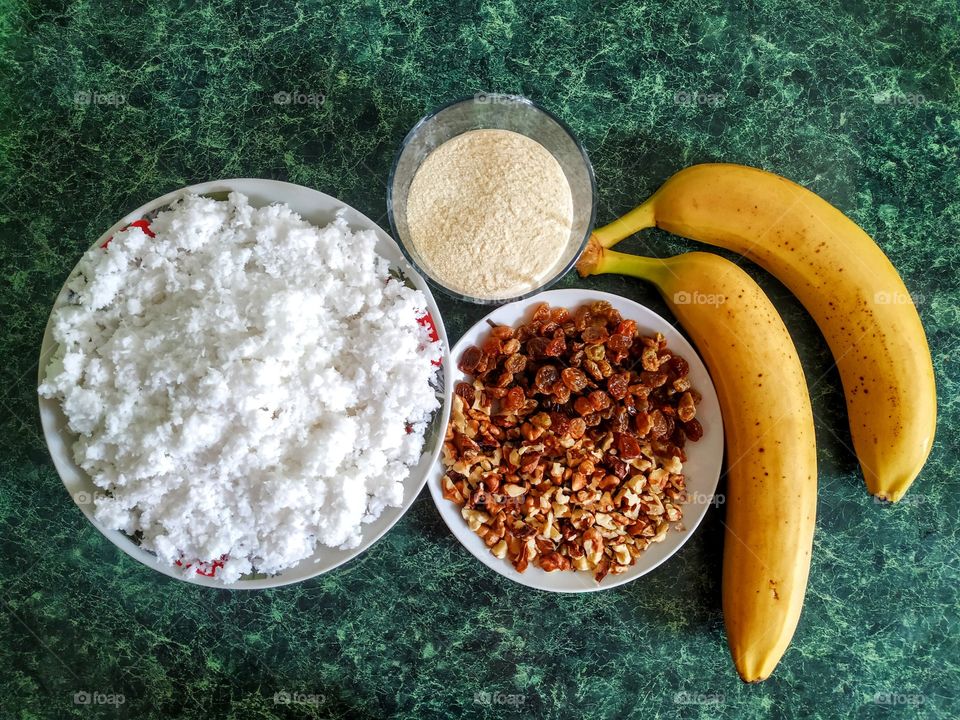 Ingredients for coconut cake with bananas
