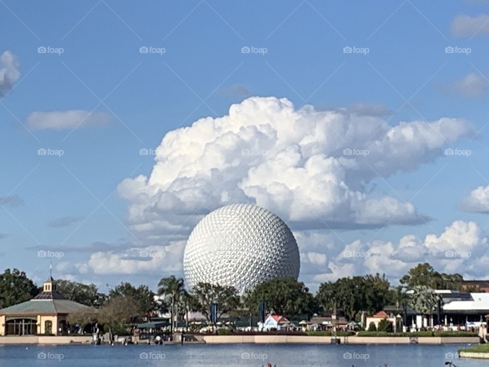Disney Vlogger captures this photo on Sunday 120819 at Disney’s Epcot in Orlando, Florida. follow my highlights @Selsa_Susanna TICTOK @selsacamacho or https://www.facebook.com/selsa 1700 Celebration Blvd, unit 1019, Celebration, FL 34747