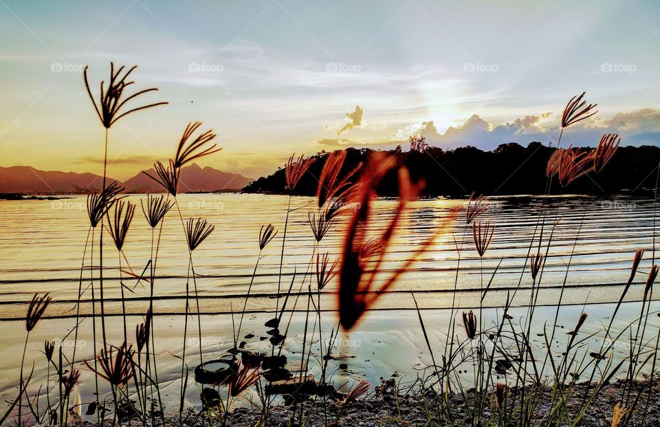 Lindo pôr do sol na Ilha do Governador - Zumbi.