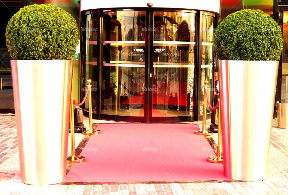 glamorous entrance