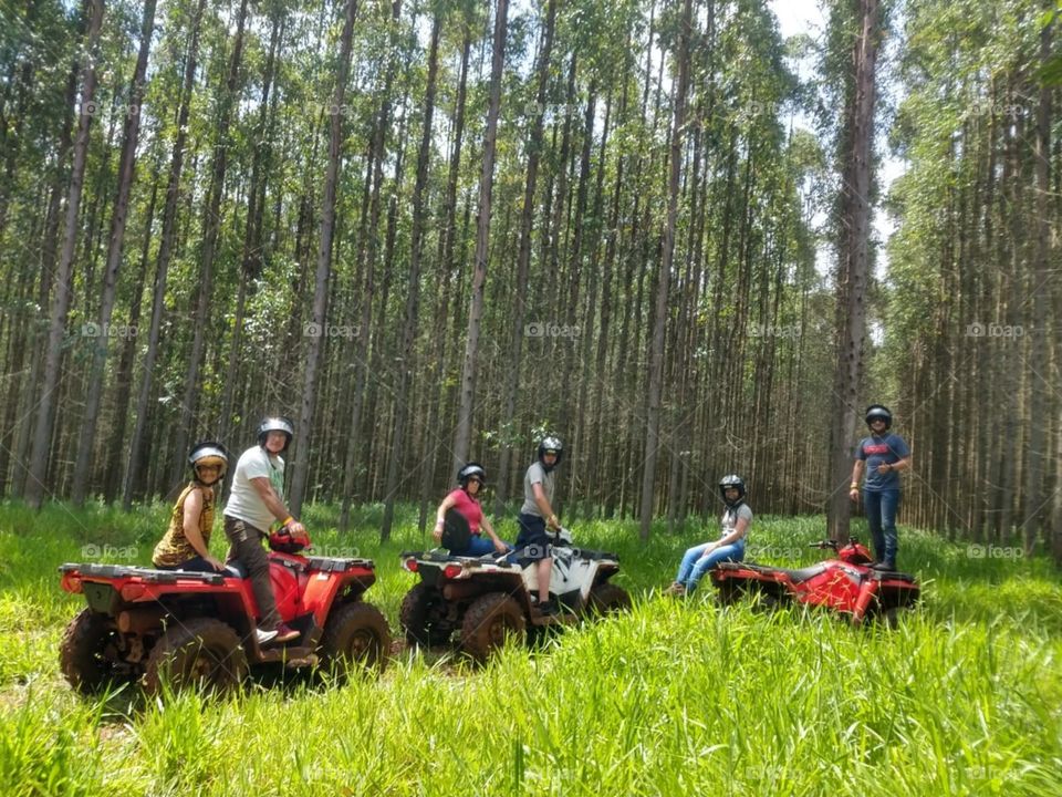 aventura sobre 4 rodas