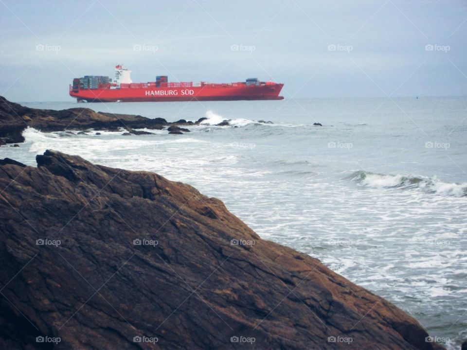 Partindo detras das baías.