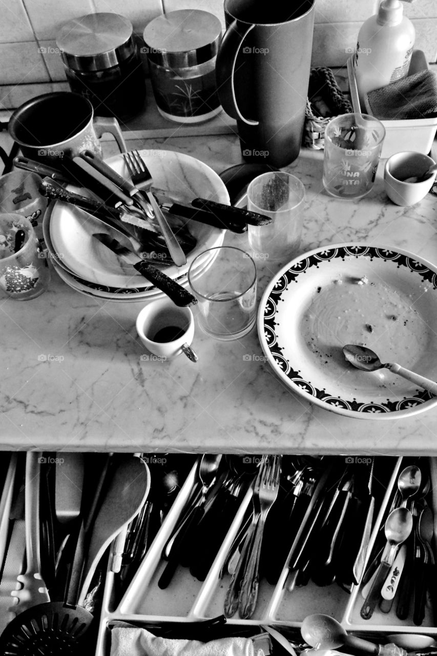 clutter in the kitchen